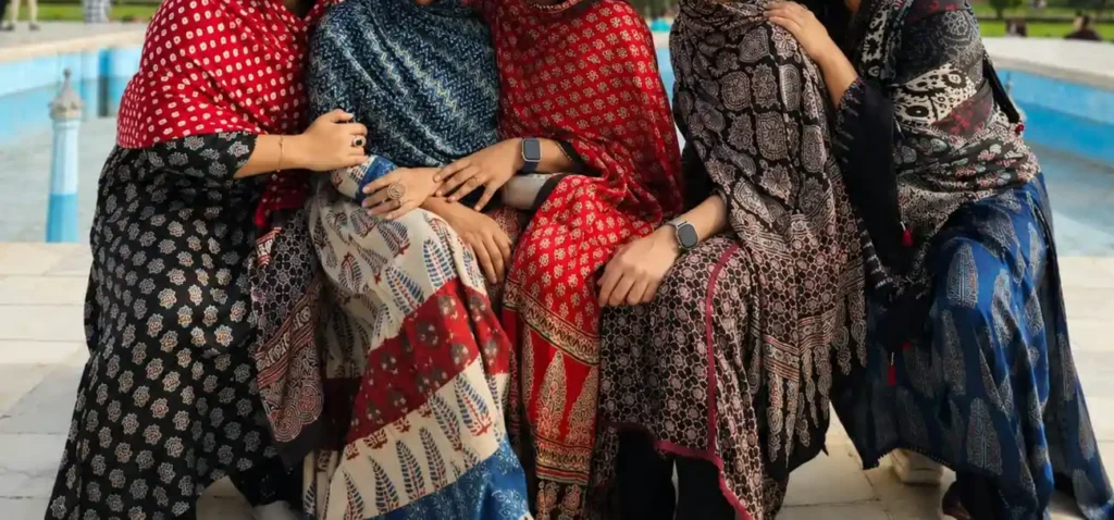 happy customers in ajrakh